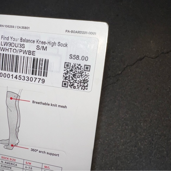 NWT Women’s Find Your Balance Knee High Socks - WHTOP/PWBE - $58 MSRP- S/M - Picture 3 of 6
